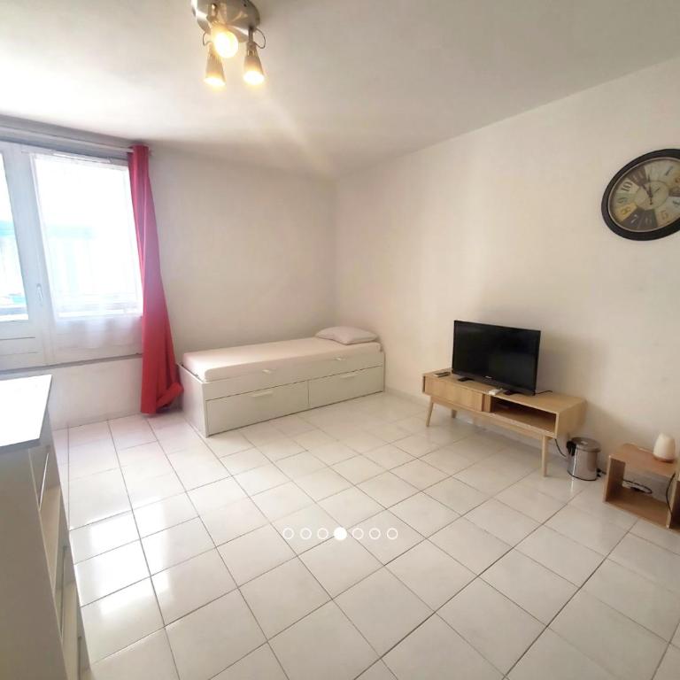 Joli studio proche centre-ville - Apartment mit 1 Schlafzimmer - 2