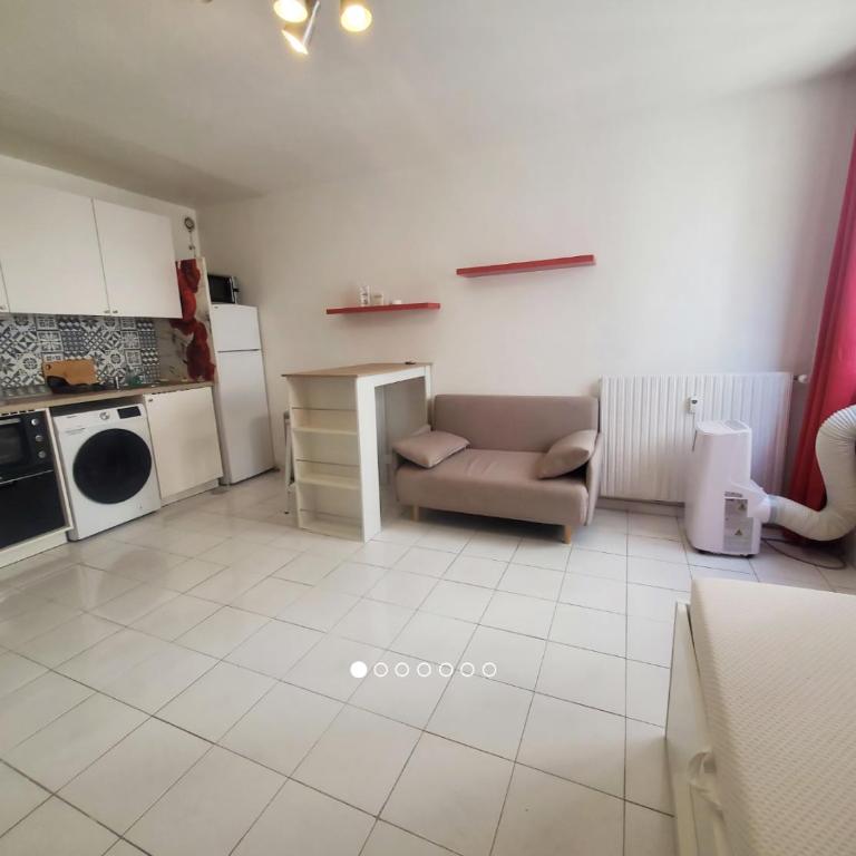Joli studio proche centre-ville - Apartment mit 1 Schlafzimmer - 4