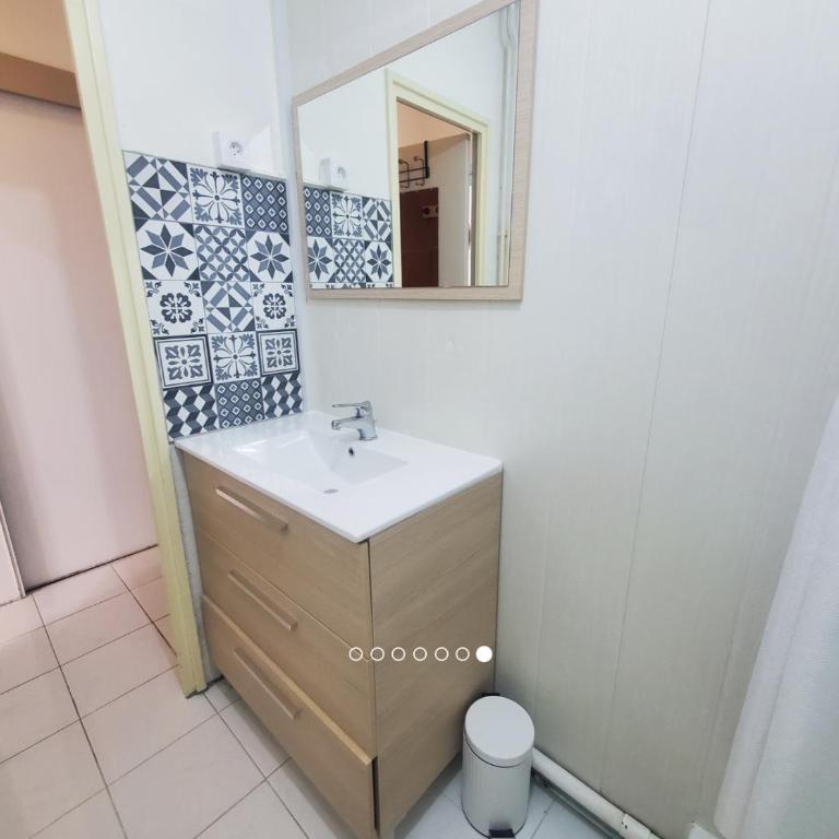 Joli studio proche centre-ville - Apartment mit 1 Schlafzimmer - 7