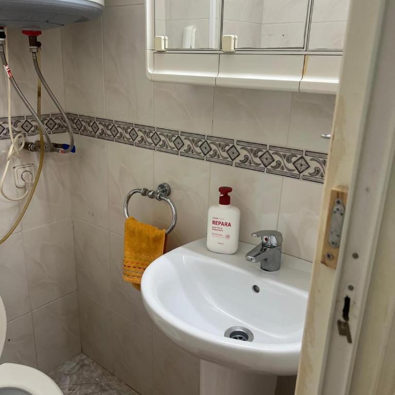 Spacious 3 bedroom apartment in La Ràpita - Apartamento de 3 dormitorios - 7