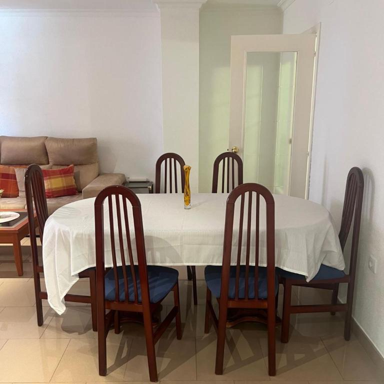 Spacious 3 bedroom apartment in La Ràpita - Apartamento de 3 dormitorios - 28