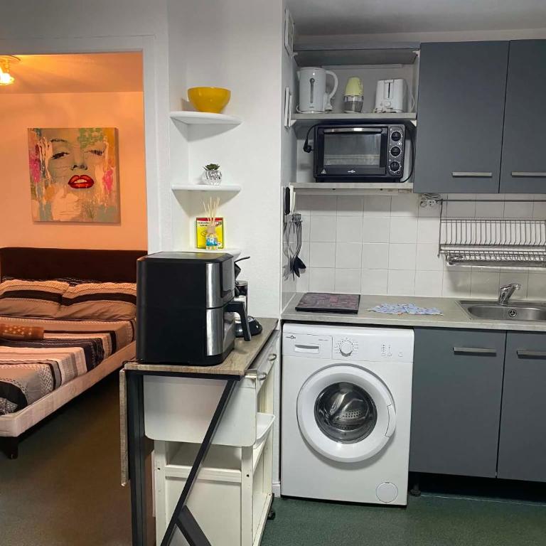 Bord de plage, secteur Lydia, rdc, terrasse, très joli appt 4 couchages, ventilateur plafond - Apartment mit 1 Schlafzimmer - 16
