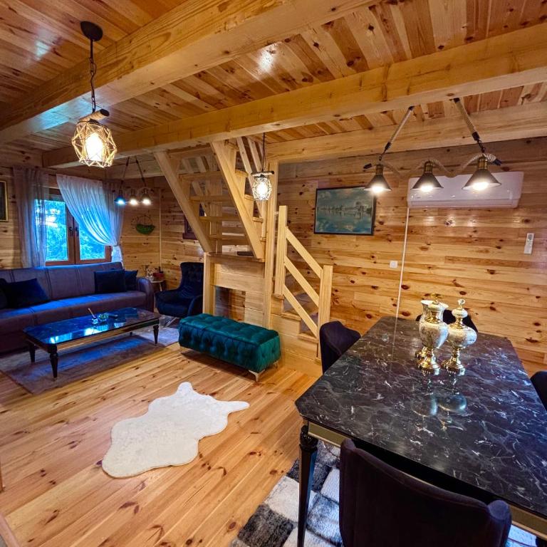 Apartmani J&B Žabljak - Apartman sa 2 Spavaće Sobe i Pogledom na Planinu - 1