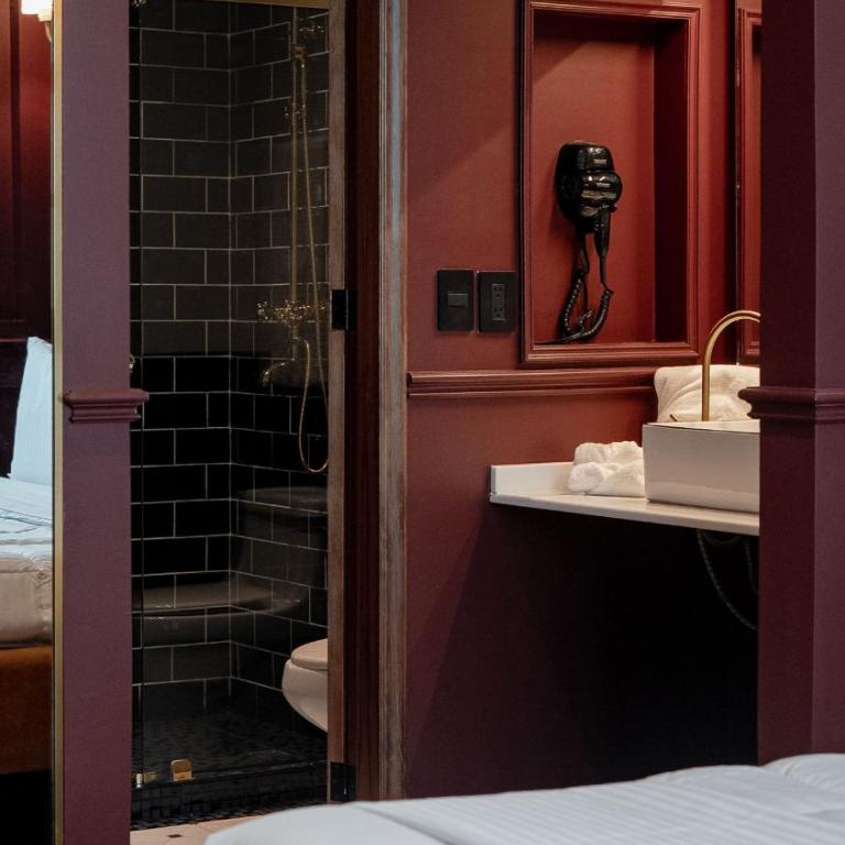 The Ruby Suite luxury room - Estudio Deluxe - 2