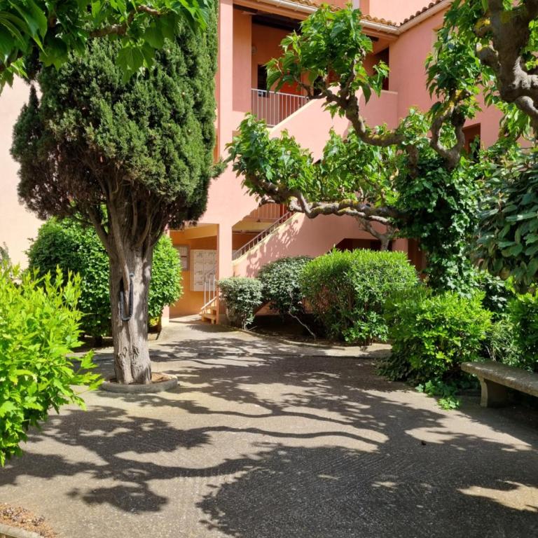 Appartement T3 à 150m de la mer - Apartment mit 2 Schlafzimmern - 17