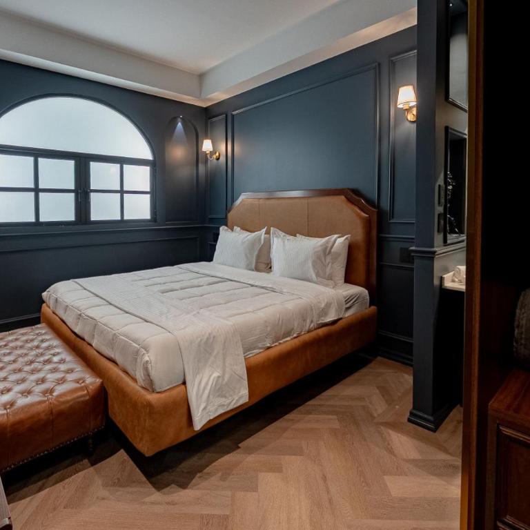 The Midnight Bloom Suite - Suite Superior con cama extragrande - 1