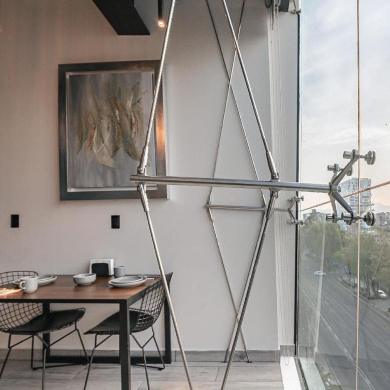 Skyline Loft – Modern Comfort, Stunning City Views - Loft - 21