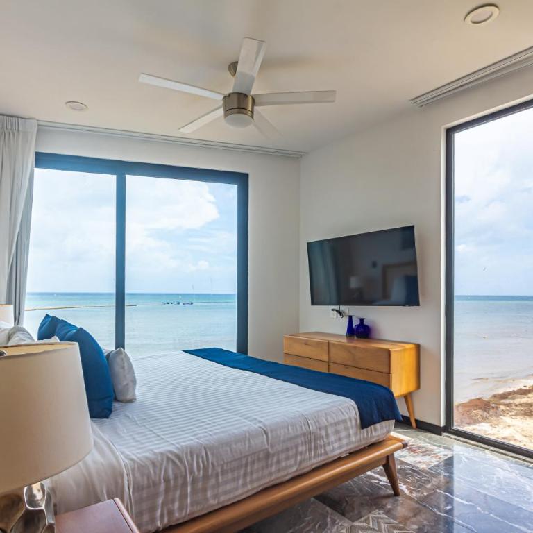 Ocean Front! Amazing Rooftop Pool, Walk to Fifth! - Habitación Individual - 1
