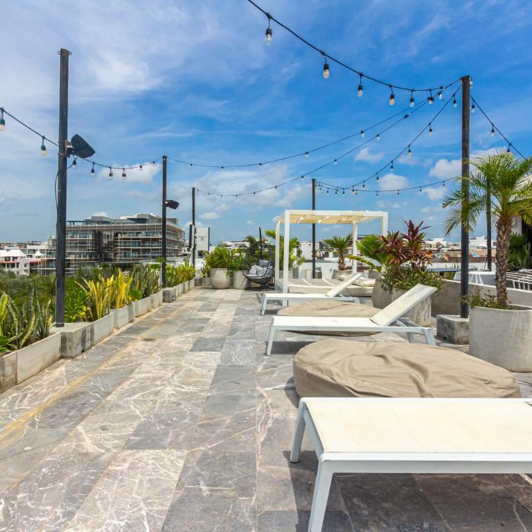 Ocean Front! Amazing Rooftop Pool, Walk to Fifth! - Habitación Individual - 31