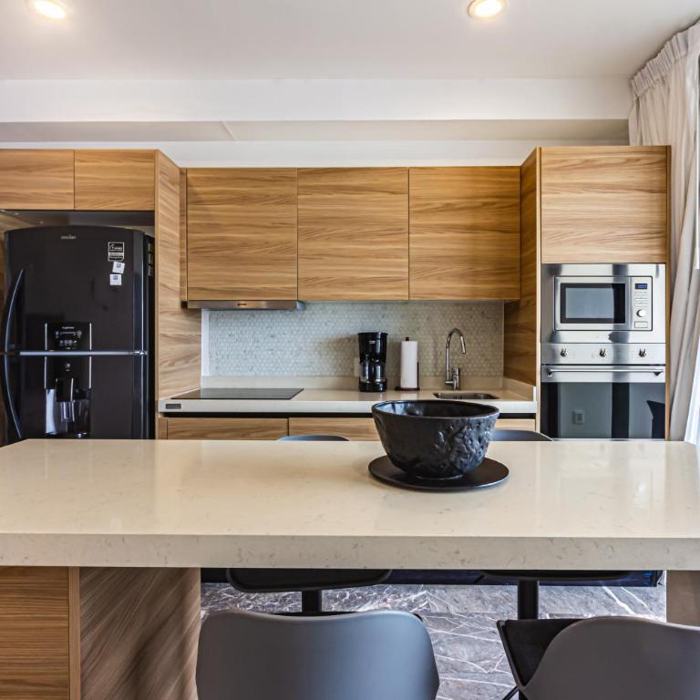 Ocean Front! Amazing Rooftop Pool, Walk to Fifth! - Habitación Individual - 4