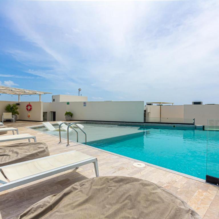 Ocean Front! Amazing Rooftop Pool, Walk to Fifth! - Habitación Individual - 33
