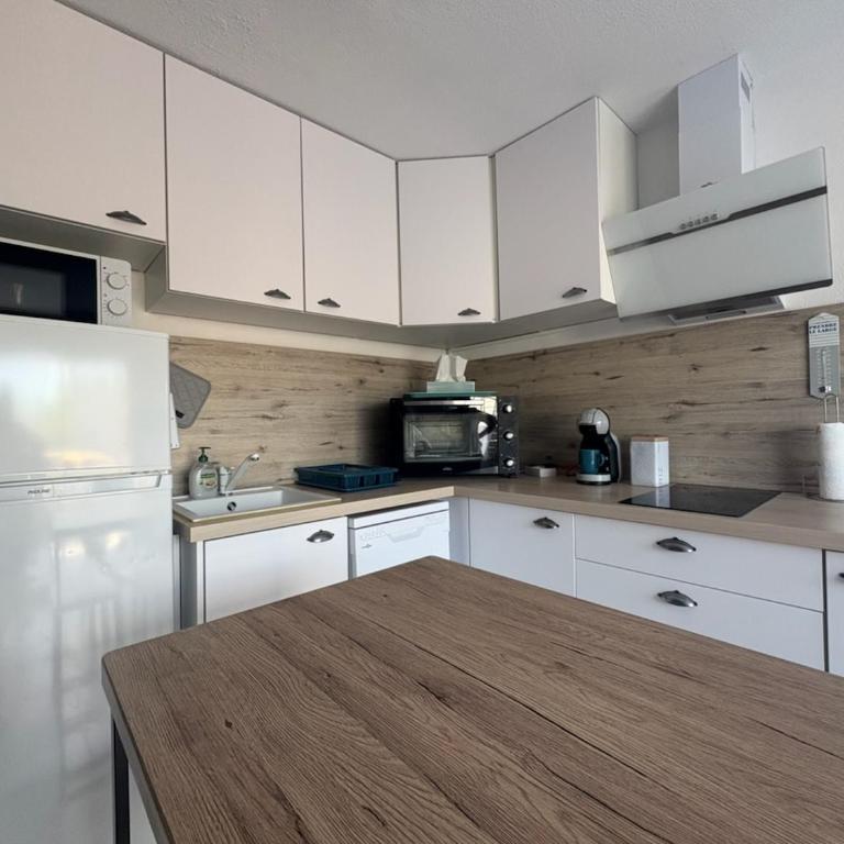 Maison Clealine Frontignan plage à 100m, Meublé Tourisme 3 étoiles, parking gratuit, wifi - Maison 2 Chambres - 3