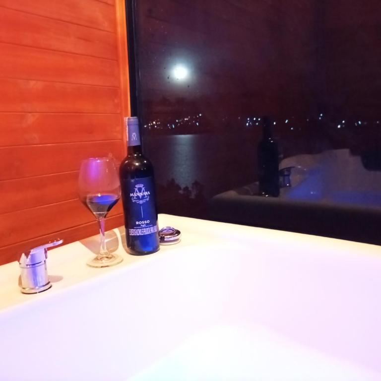 Cabaña la María jacuzzi, Hidromasaje junto a laguna de tota - Habitación con cama grande y bañera de hidromasaje - 2