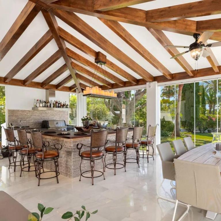 6 Bedroom Villa With Private Pool And Golf Front - Villa - 7