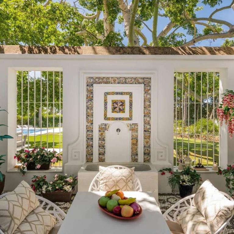 6 Bedroom Villa With Private Pool And Golf Front - Villa - 10