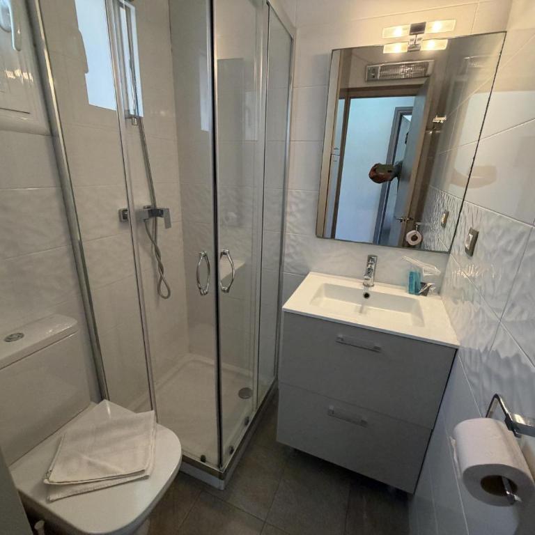 Acogedor apartamento con piscina comunitaria, cerca de la playa de Sa Tuna - ES-226-26 - Apartamento - 14