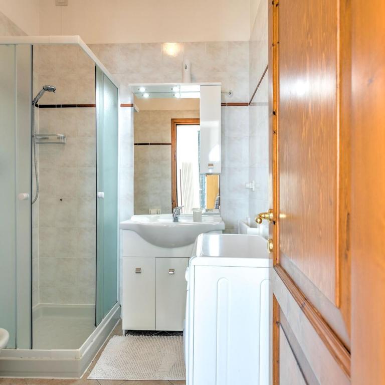 Wonderful flat with swimming pool, lift and garden - Appartamento con 2 Camere da Letto - 19