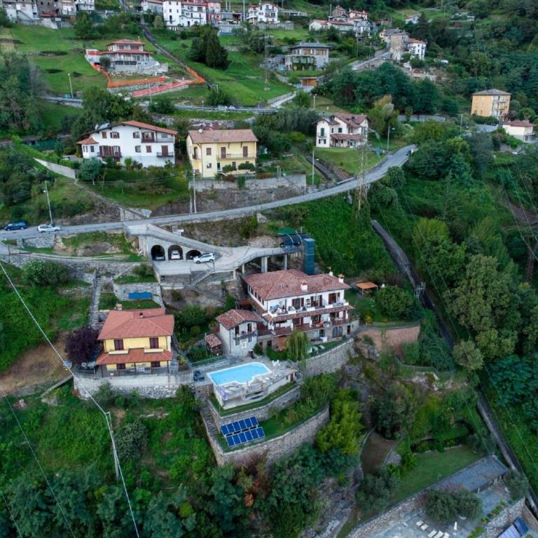Wonderful flat with swimming pool, lift and garden - Appartamento con 2 Camere da Letto - 38