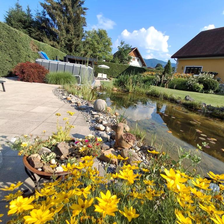 Lauras Ferienwohnung - Ihre Wohlfühloase in der Südweststeiermark mit Garten, Pool, Biotop & Weinbar - Apartment mit 2 Schlafzimmmern und eigenem Pool - 4