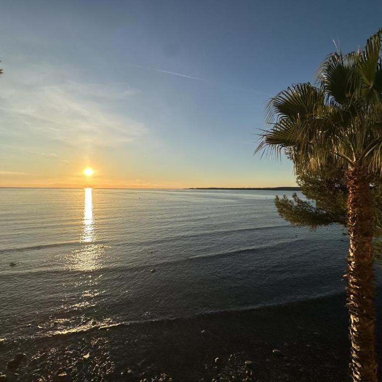 ADRIANA by Terry's Homes WATERFRONT SEAVIEW BEACH - Appartement 2 Chambres avec Terrasse et Vue sur la Mer - 2