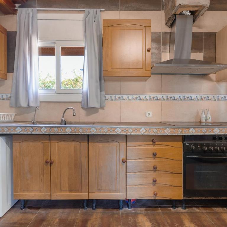 Villa Sueños con Wifi y Piscina - Casa - 8