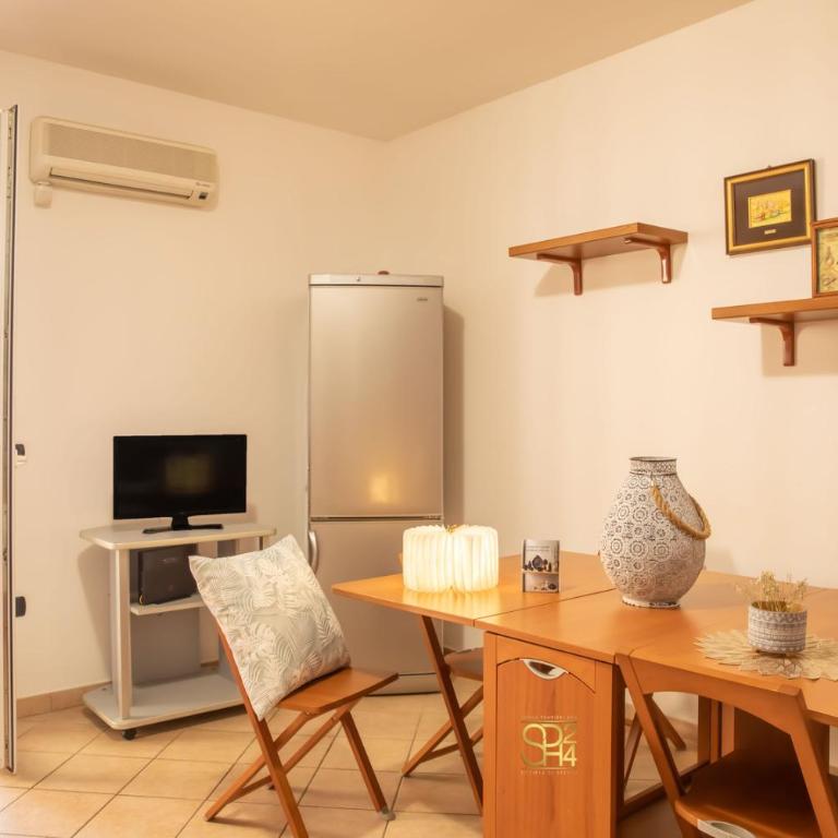 Lido Beach Alghero - Three-Bedroom Deluxe Apartment - 5
