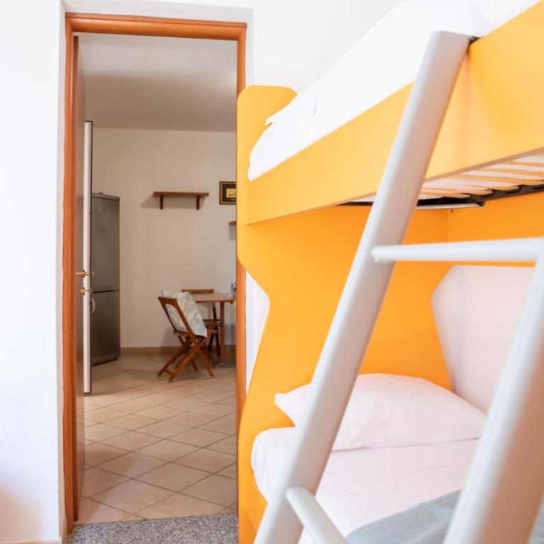 Lido Beach Alghero - Three-Bedroom Deluxe Apartment - 13