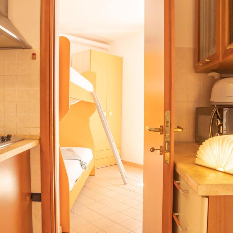 Lido Beach Alghero - Three-Bedroom Deluxe Apartment - 19