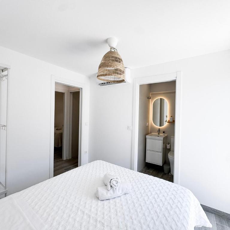 NUEVO, ático a 75 metros de la playa y con vistas al mar - Apartamento de 2 dormitorios - 11
