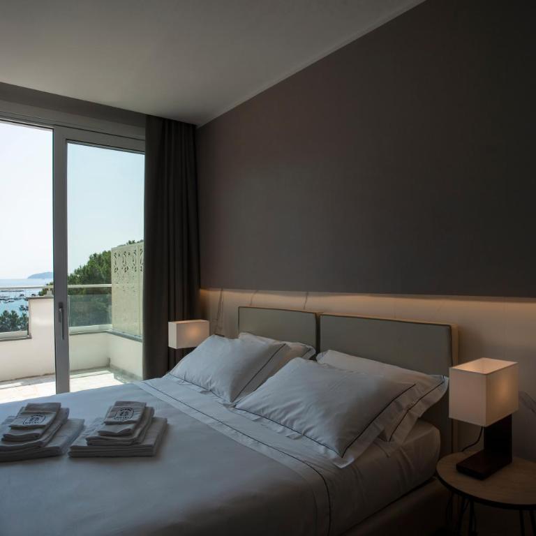 Hotel Byron - Suite con Vista Mare - 8