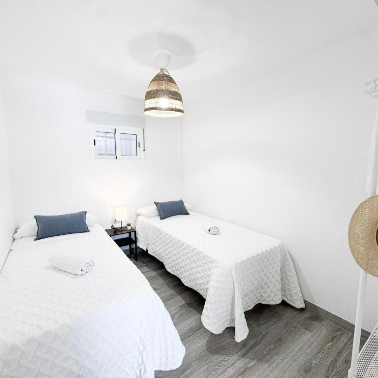 NUEVO, ático a 75 metros de la playa y con vistas al mar - Apartamento de 2 dormitorios - 16