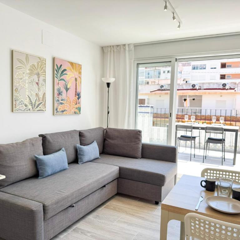 NUEVO, ático a 75 metros de la playa y con vistas al mar - Apartamento de 2 dormitorios - 40