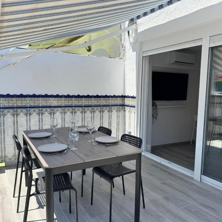 NUEVO, ático a 75 metros de la playa y con vistas al mar - Apartamento de 2 dormitorios - 53