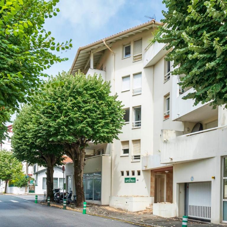 Residence le Sabaou - Studio with Terrace - 11