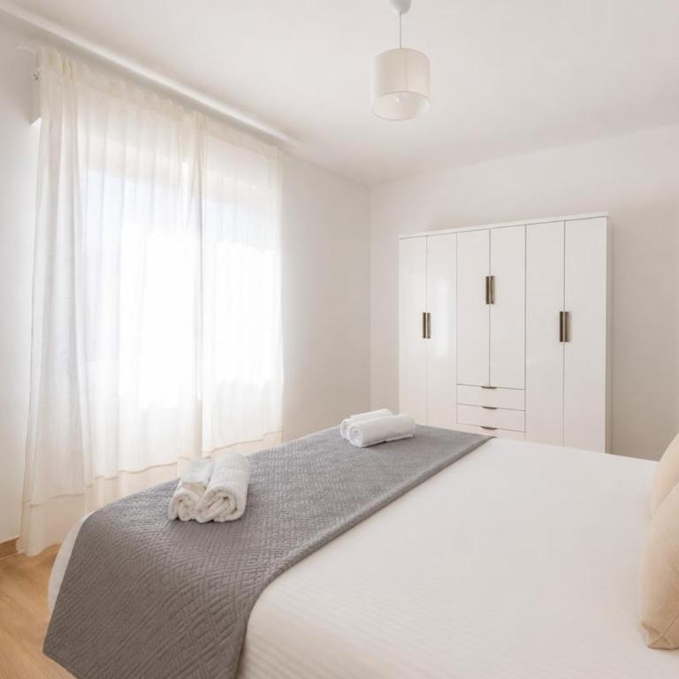 Nahara 10 Min to Beach Central Stay - Appartamento con 3 Camere da Letto - 5