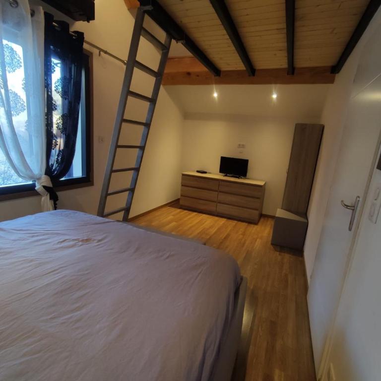 Maison de montagne avec piscine chauffée - Villa 2 Chambres - 27