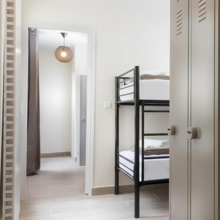 Enjoy Hostel - Lit dans Dortoir Mixte de 8 Lits - 2