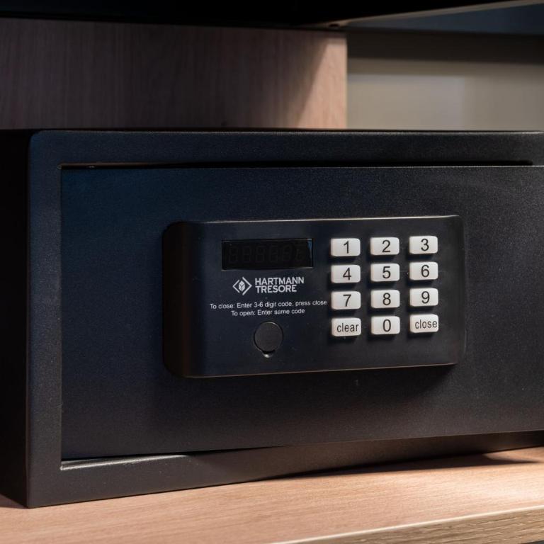 Premier Inn Würzburg - Superior Doppelzimmer - 6