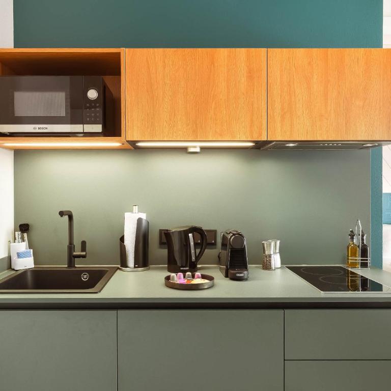 Limehome Munich Fritz-Erler Str - Design Suite with terrace - 8