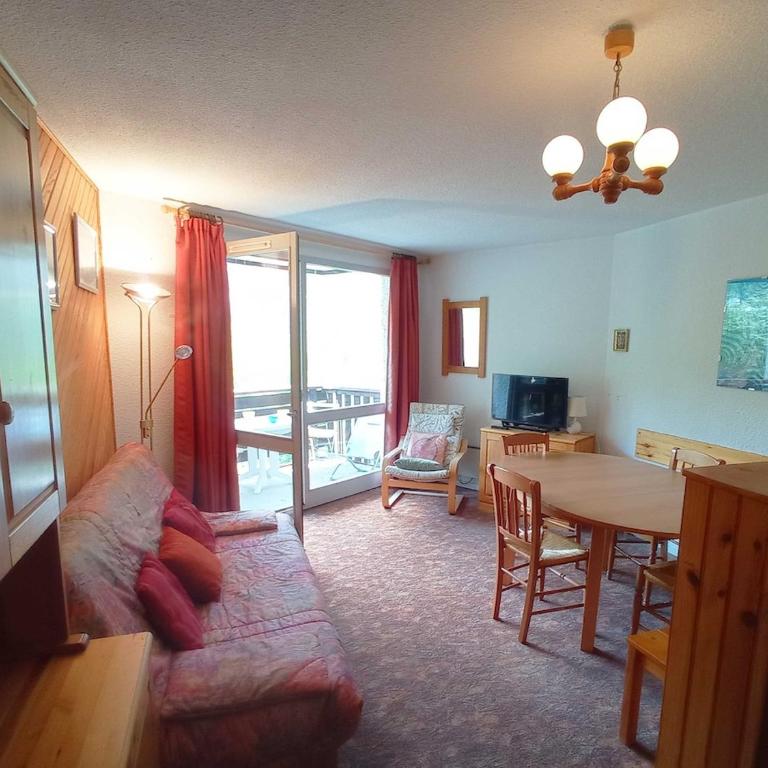 Studio au pied des pistes - balcon - 6 pers - Two-Bedroom Apartment - 1