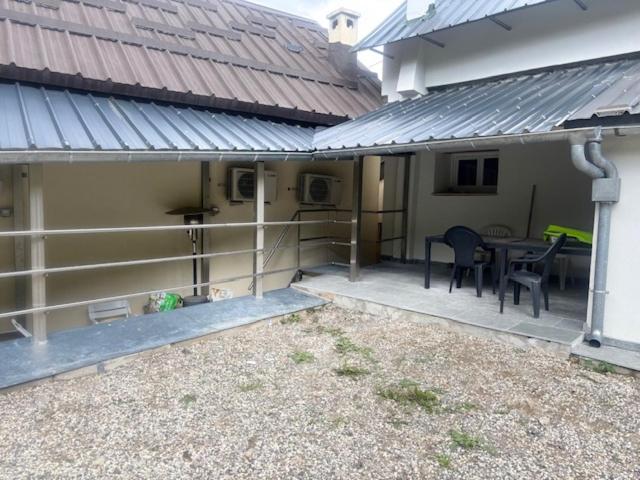 Maison de montagne avec piscine chauffée - Villa 2 Chambres - 38