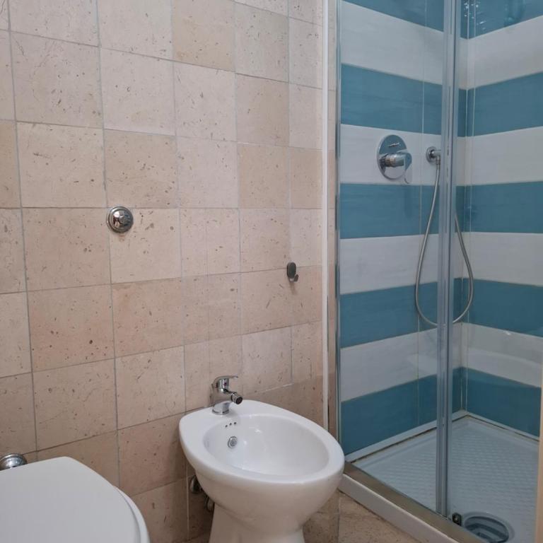 Center House - One-Bedroom Apartment - 25