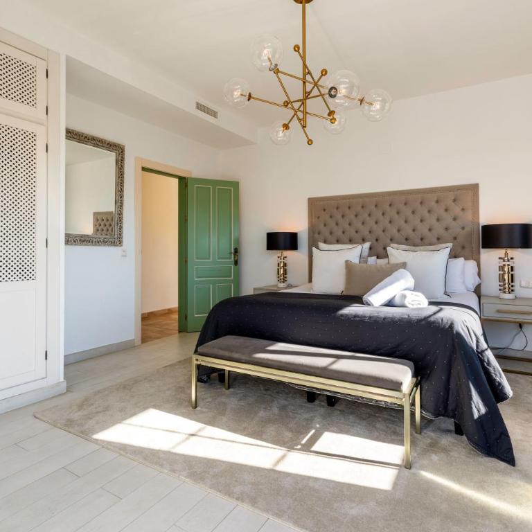 VACATION MARBELLA I Villa Bosquecito, Giant Private Heated Pool, Walk to the Beach, 6 BDR, Spacious Villa, BBQ, Alarm System, Ample Garden - Villa Superior - 18