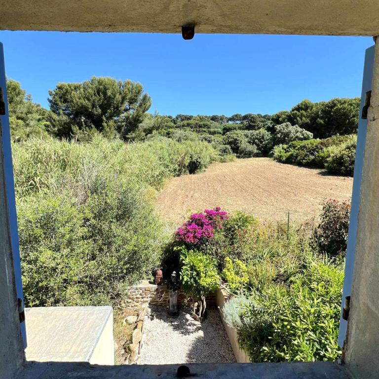 LA CRIQUE - Maison accès plage à pieds pour 4 personnes - Giens - Two-Bedroom House - 13