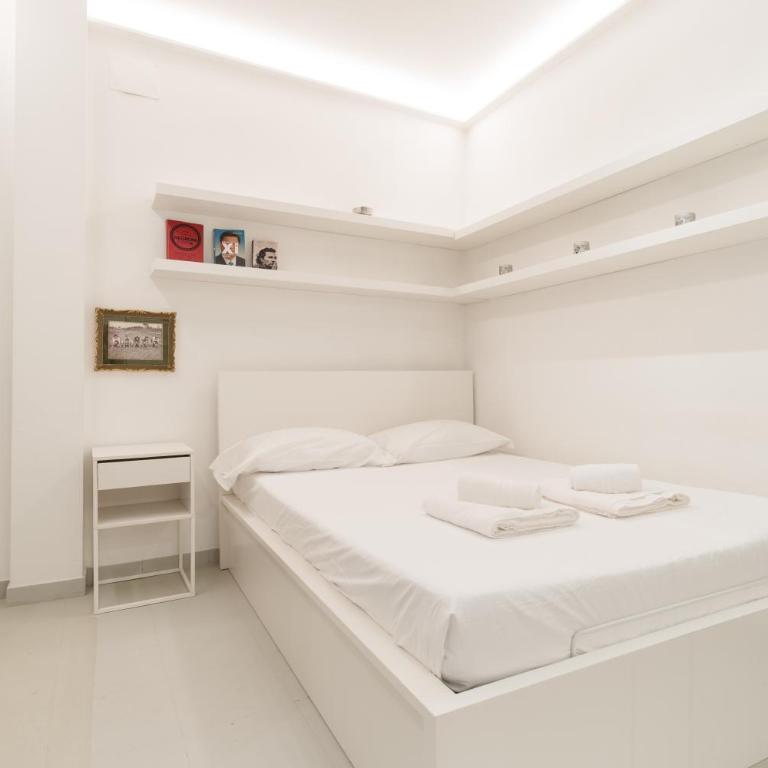 GuestHost - Cozy Studio Monumentale M5 & Chinatown - Appartamento Monolocale con 1 Letto Matrimoniale - 1