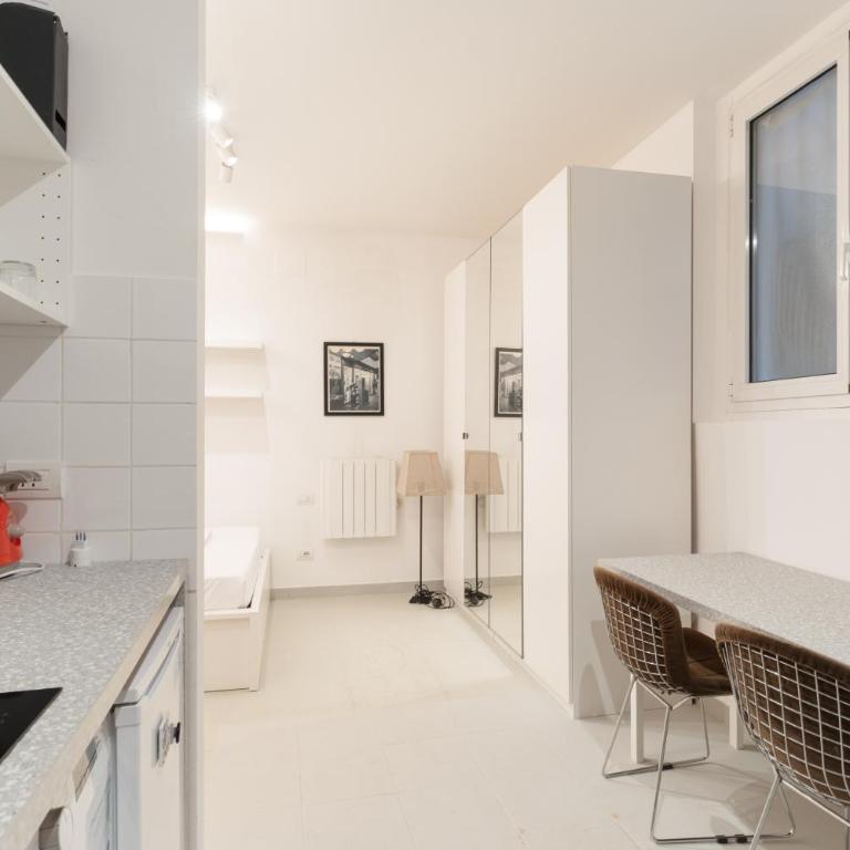 GuestHost - Cozy Studio Monumentale M5 & Chinatown - Appartamento Monolocale con 1 Letto Matrimoniale - 14