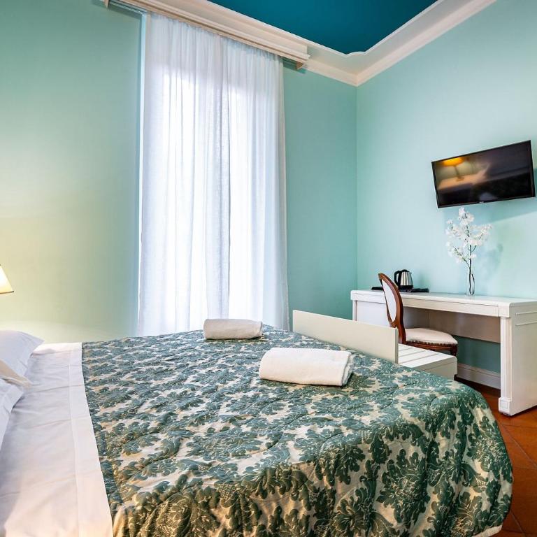 Grand Hotel Panama Firenze - King Suite with Balcony - 1
