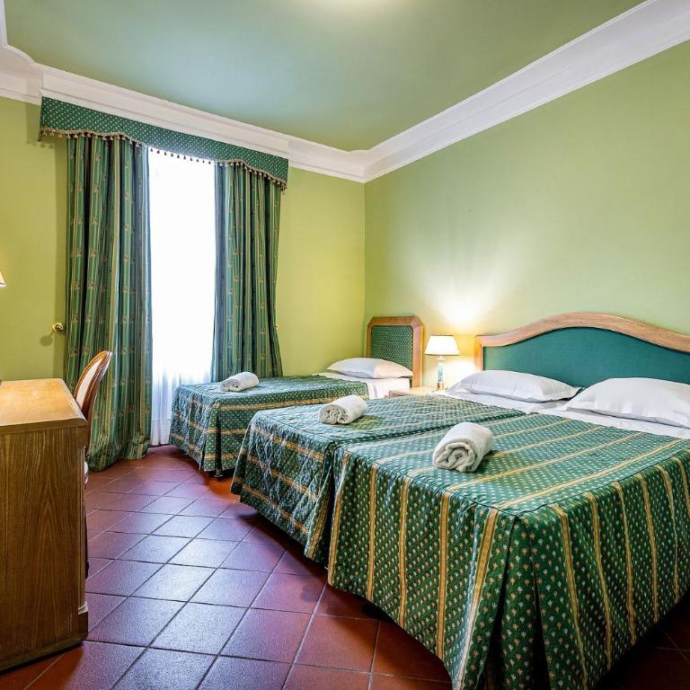 Grand Hotel Panama Firenze - Classic Triple Room - 1