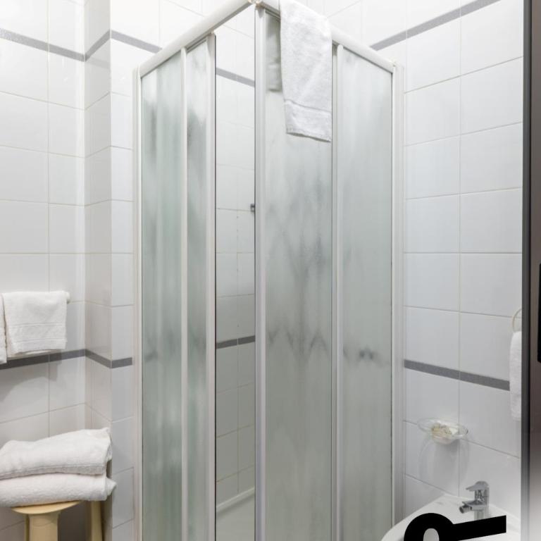 HOTIDAY Room Collection - Alassio Centro - Camera Matrimoniale Superior - 20