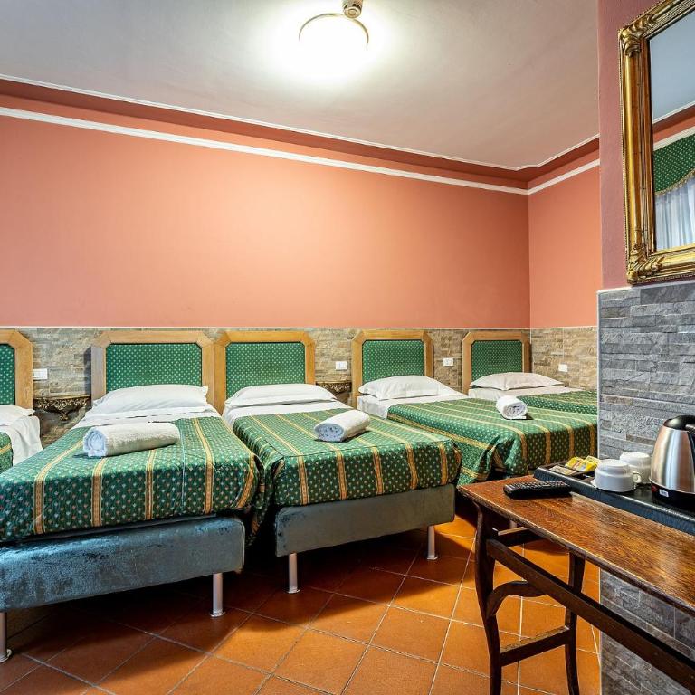 Grand Hotel Panama Firenze - Standard Family Room - 2